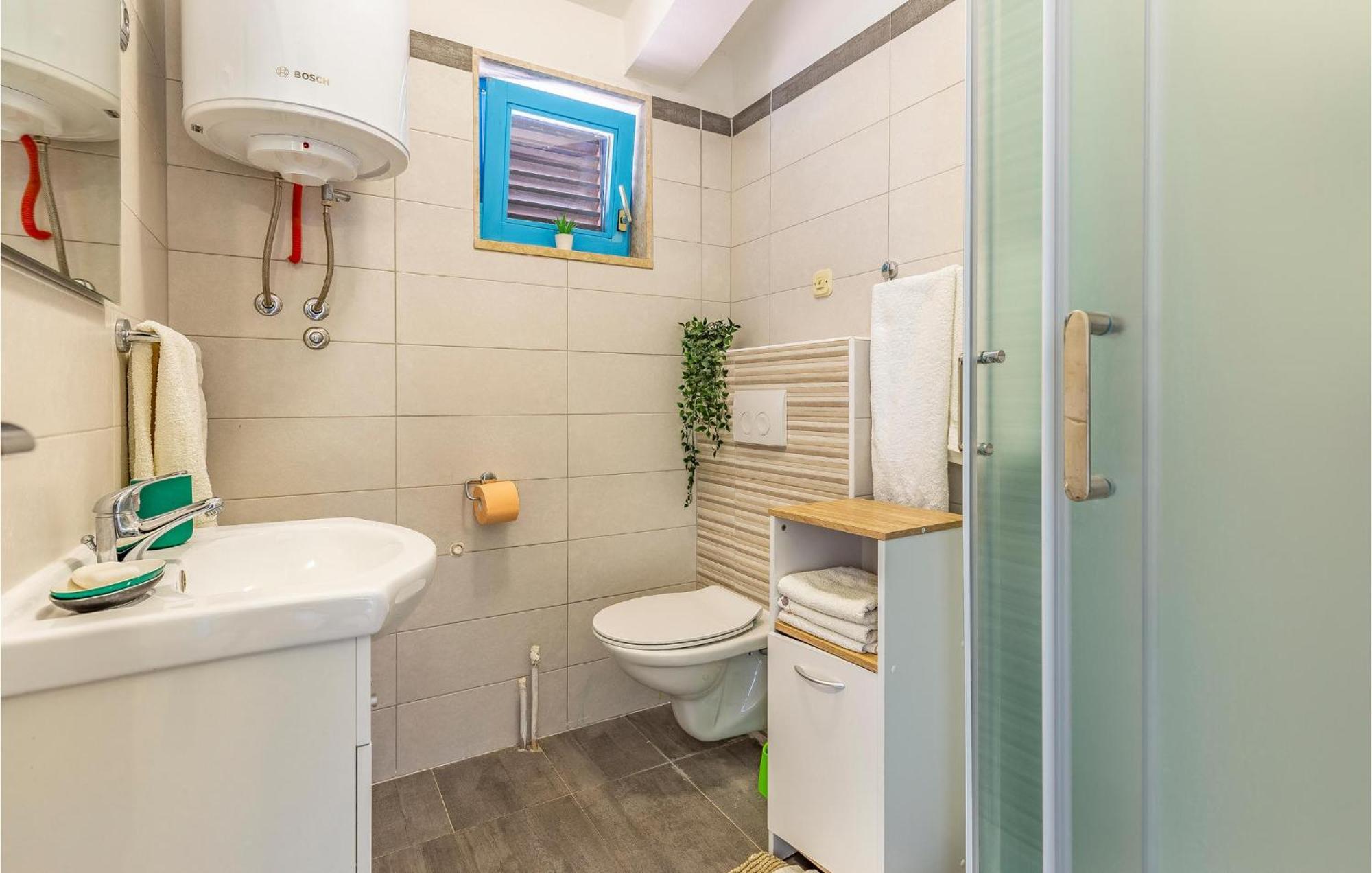 2 Bedroom Beautiful Apartment In Premantura Luaran gambar