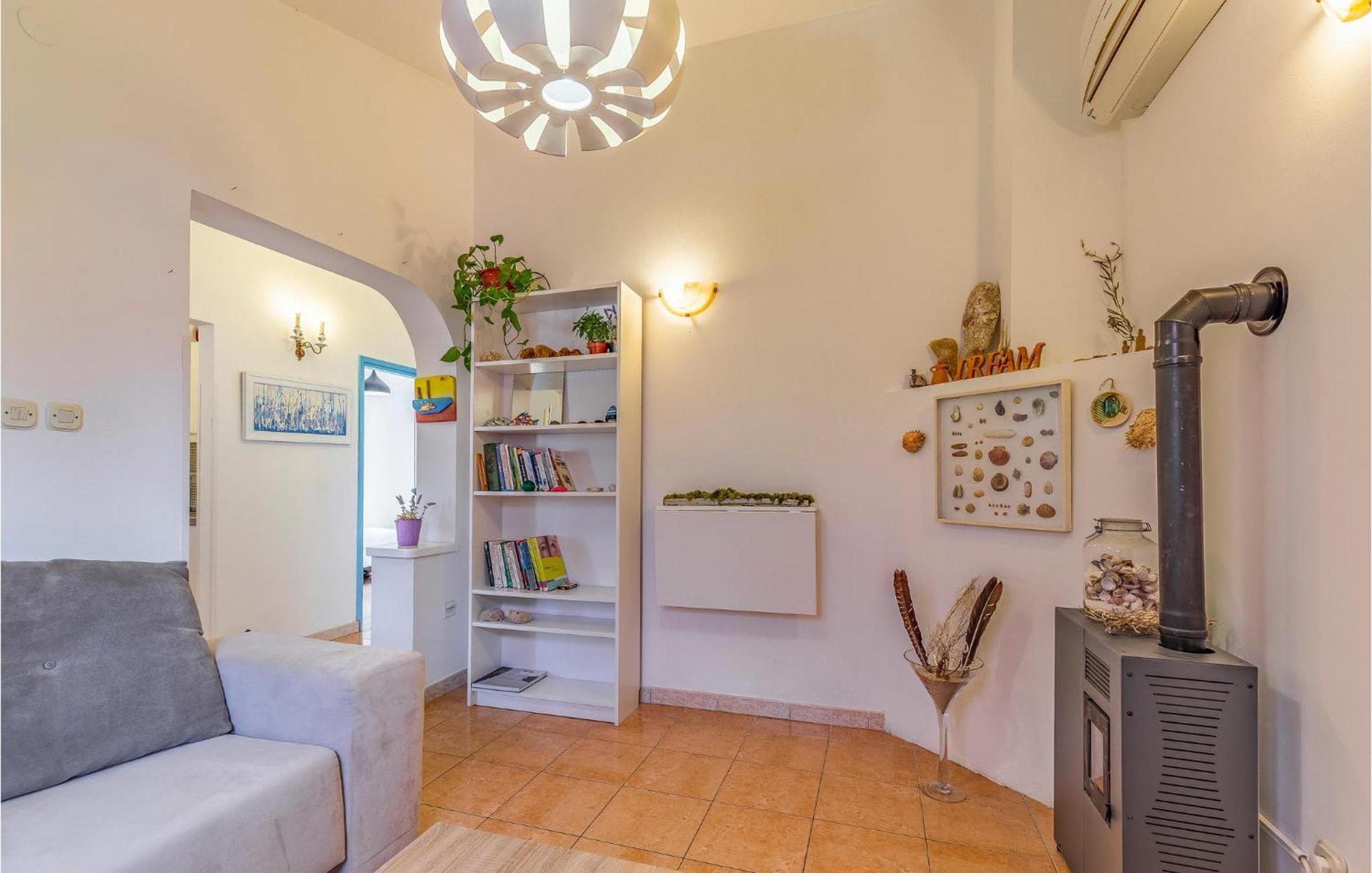 2 Bedroom Beautiful Apartment In Premantura Luaran gambar